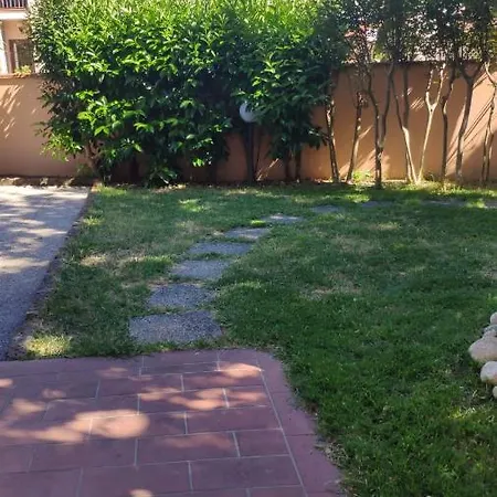 Il Giardino Di Sirius וילה פרנקווילה אל מארה